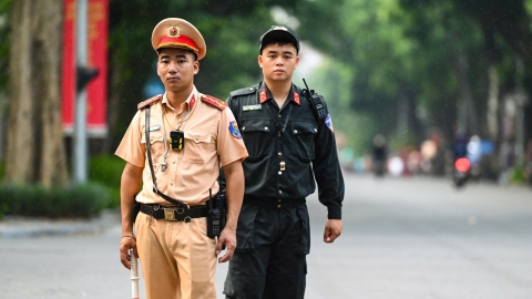 Hà Nội: Xử lý nhiều học sinh, phụ huynh vi phạm giao thông trong ngày đầu cao điểm