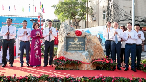 Thông xe đường Âu Cơ - Xuân Diệu chào mừng 70 năm Ngày Giải phóng Thủ đô