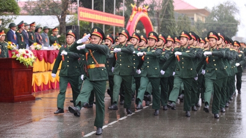 Bộ Quốc phòng: Sĩ quan, quân nhân chuyên nghiệp có thể được thưởng 8 lần mức lương cơ sở