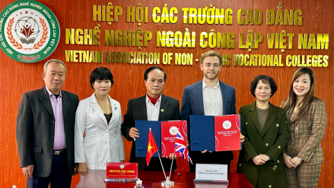 Hiệp hội các trường cao đẳng nghề nghiệp ngoài công lập ký Biên bản ghi nhớ thỏa thuận hợp tác với Tổ chức giáo dục OBAS Group (Anh Quốc) 