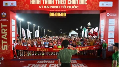 Nghệ An: Bế mạc “Giải chạy Hành trình theo chân Bác - Vì an ninh Tổ quốc” năm 2025