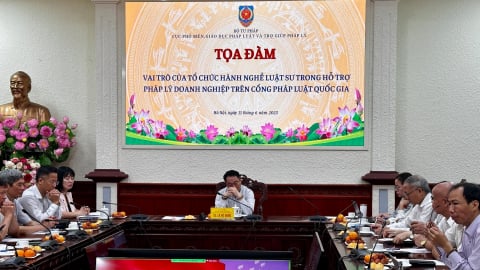 Đẩy mạnh vai trò tổ chức hành nghề luật sư trong hỗ trợ pháp lý doanh nghiệp trên Cổng Pháp luật Quốc gia