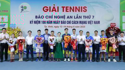 Nghệ An: Khai mạc giải Tennis Báo chí Nghệ An lần thứ VII