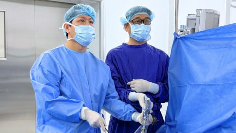 Phẫu thuật nội soi thành công cho bệnh nhân 86 tuổi: Bước tiến mới trong điều trị ung thư tại miền Trung 