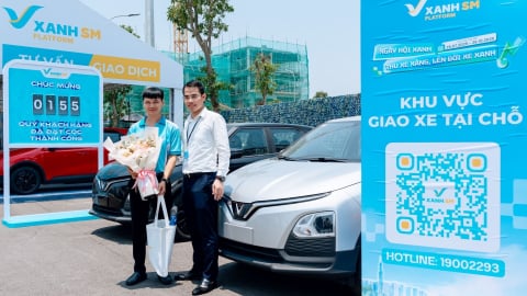 Đổi xe xăng cũ lấy xe điện VinFast tại Hà Nội: Tài xế dịch vụ nhận ưu đãi kép với Limo Green