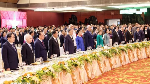 Với trí tuệ và bản lĩnh kiên cường, dân tộc Việt Nam sẽ tiếp tục chinh phục những đỉnh cao mới