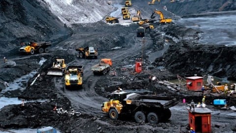 Công ty mẹ - Tập đoàn Công nghiệp Than - Khoáng sản Việt Nam được Phó thủ tướng phê duyệt mức vốn điều lệ