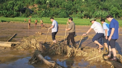 Thủ tướng kiểm tra, chỉ đạo tìm kiếm người mất tích tại bản Làng Nủ