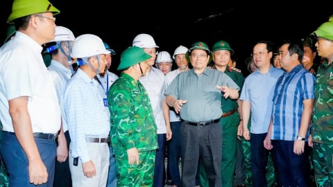 Nghệ An: Thủ tướng Chính phủ trực tiếp đi kiểm tra, chỉ đạo công tác ứng phó với bão số 5 