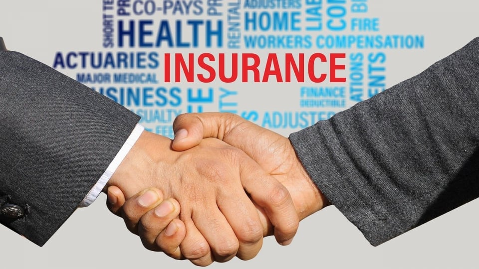 Chuyển giao hợp đồng bảo hiểm tài sản giữa các doanh nghiệp bảo hiểm theo pháp luật kinh doanh bảo hiểm - Bất cập và giải pháp
