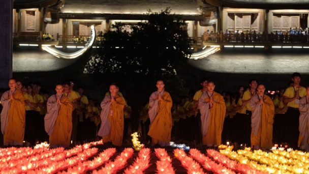 Lễ hội Hoa đăng cầu nguyện thế giới hòa bình tại Vesak 2019