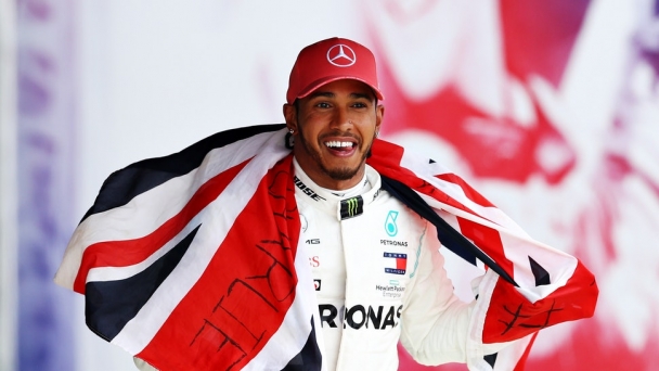 Bí quyết duy trì sức khỏe của Lewis Hamilton: Ăn chay và hơn thế nữa