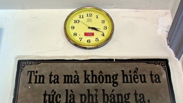 Câu chuyện phỉ báng