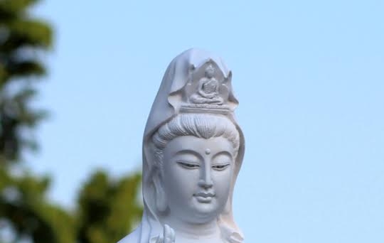 Mẹ hiền Quan Thế Âm