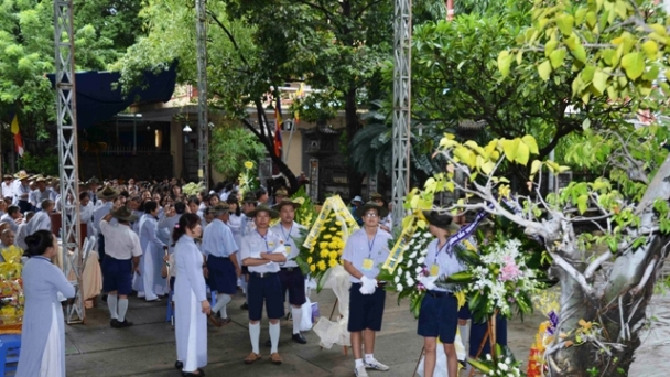 Gần 200 đoàn kính viếng, tưởng niện Giác linh Hòa thượng Thích Thiện Bình