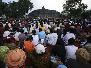 Nổ bom tại chùa Phật giáo Indonesia