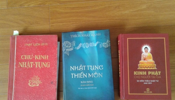 Cần sớm Việt hóa kinh tụng hàng ngày