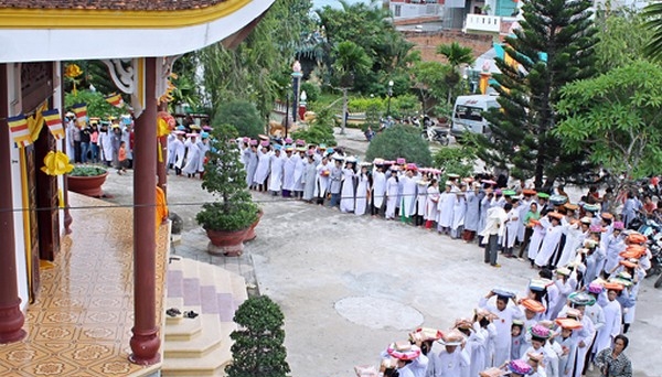 Gia Lai: Tịnh xá Ngọc Trung lễ Mãn hạ và Dâng y mùa báo hiếu