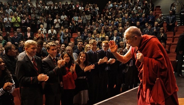 Australia: Pháp thoại của đức Đạt Lai Lạt Ma tại Perth Arena