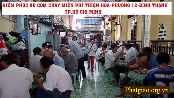 Quán cơm chay miễn phí ấm áp tình người