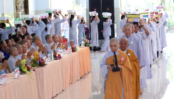 Bình Dương: Chùm ảnh lễ Vu Lan báo hiếu tại chùa Pháp Âm