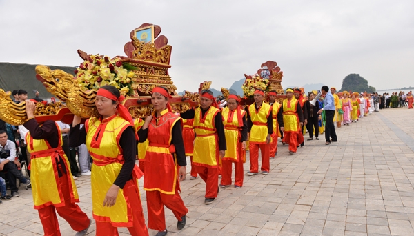 Tưng bừng Lễ hội Xuân chùa Tam Chúc