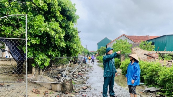 Tổng hợp những hình ảnh bão số 5