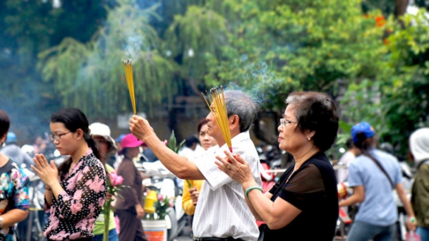 Hãy đem Phật Pháp về “ dâng” cho cha mẹ