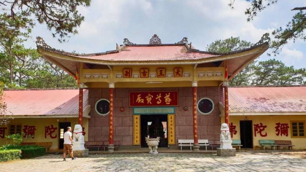 Khám phá vẻ đẹp độc đáo của chùa Tàu Đà Lạt