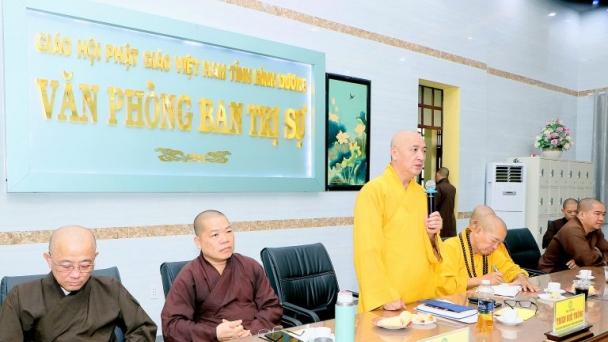 Ban Thường trực Phật giáo tỉnh Bình Dương thảo luận về lộ trình rước Đức Phật đản sinh, diễu hành xe hoa