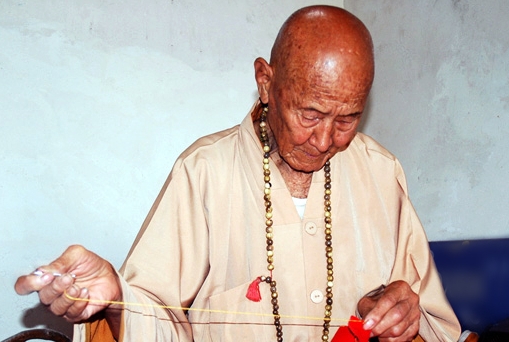 Phật A Di Đà lưu lại lão Hoà thượng Hải Hiền 112 tuổi trên thế gian là để biểu pháp