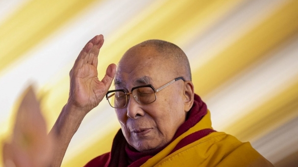 Đức Dalai Lama chia buồn và cầu nguyện cho người dân Nhật Bản