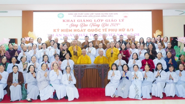 Tổ đình Kim Liên mở khóa học “Sáng đạo trong đời”