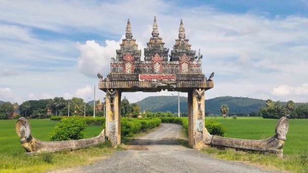 Tìm về những cổng chùa Khmer độc đáo ở Tri Tôn (An Giang)