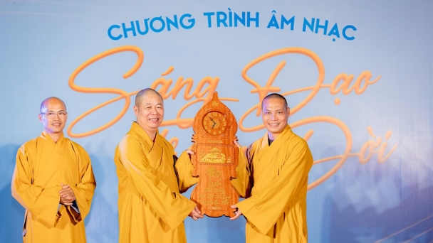 Sâu lắng chương trình âm nhạc “Sáng đạo trong đời”