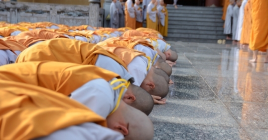 Có tổ chức lễ Phật y học hàng năm hay không?
