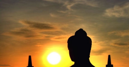 Sự vô thường trong cuộc sống được nhắc đến như thế nào trong giảng dạy của Phật?
