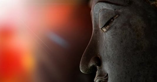 Giọt lệ Phật, hình phật khóc: Hình ảnh giọt lệ phật trong bức hình phật khóc sẽ khiến bạn cảm nhận được tình yêu và cảm thông của đức Phật dành cho con người. Đó là một giọt lệ đầy ý nghĩa, thể hiện tình thương vô bờ của đức Phật.