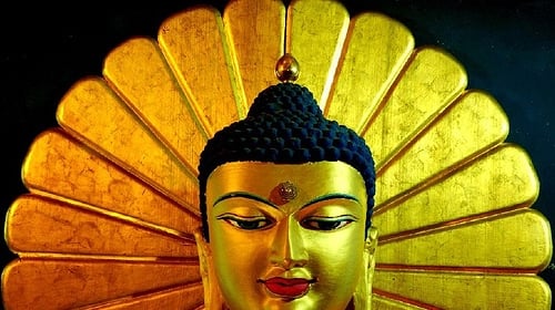 Tưởng tượng Đức Phật luôn là điểm đến tuyệt vời để tìm kiếm sự trấn tĩnh và niềm tin. Hãy chiêm ngưỡng tác phẩm nghệ thuật đầy trang trọng và thanh lịch, để cảm nhận được sự linh thiêng và sức mạnh huyền bí của Đức Phật.