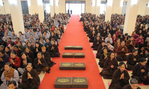 Hơn 2000 người về Tịnh Viện Vân Sơn nhân dịp ngày Khánh Đản Đức Quán Thế Âm Bồ Tát