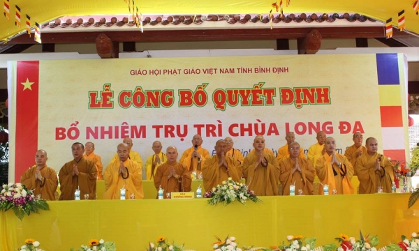 Lễ công bố và trao quyết định bổ nhiệm trụ trì chùa Long Đa
