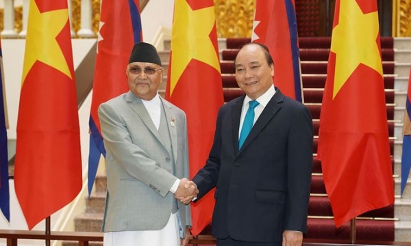 Thủ tướng Nguyễn Xuân Phúc đón Thủ tướng Nepal