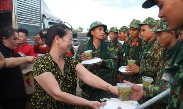 Nghĩa cử lay động triệu trái tim trong cháy rừng khủng khiếp ở Hà Tĩnh