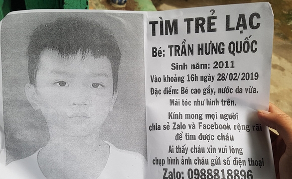 Người cha nghèo 4 tháng ròng rã tìm con trai 8 tuổi lạc giữa Sài Gòn