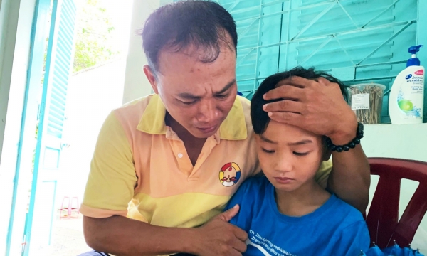 Người cha nghèo ở Sài Gòn đã tìm thấy con sau 4 tháng mỏi mòn
