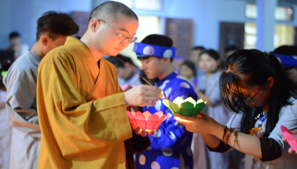 Hơn 1000 bạn trẻ tham dự khóa tu chùa Lưu Ly năm 2019