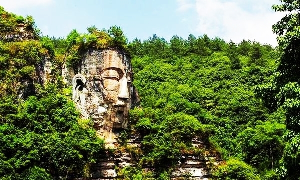Những bức tượng Phật nghìn năm tuổi ẩn sâu cùng lịch sử