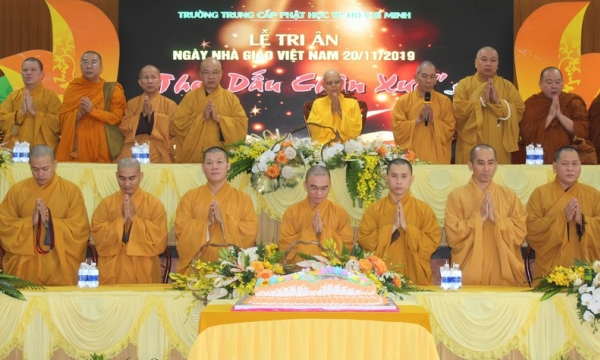 Lễ tri ân ngày Nhà giáo Việt Nam 20/11 tại Trường Trung cấp Phật học