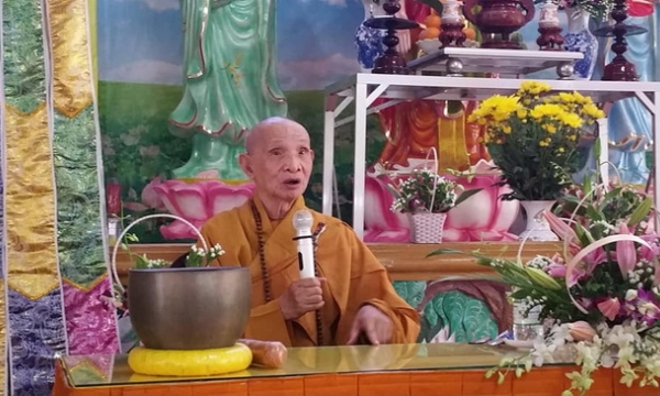 Hòa thượng Thích Giác Hạnh thuyết giảng tại chùa Lộc Thọ
