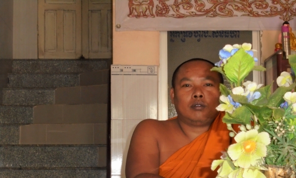 Một nhà sư Khmer nhiệt tâm tự học và nghiên cứu Phật pháp